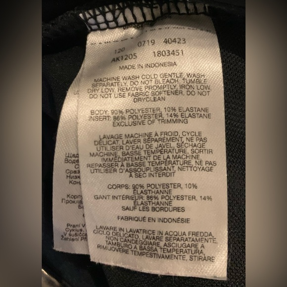 Aritzia Wilfred Navy Vest - Picture 3 of 4